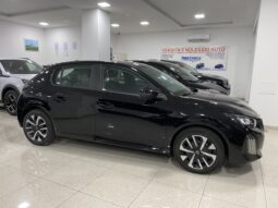 Peugeot 208 PureTech 75CV Stop&Start 5 porte Active Pack pieno