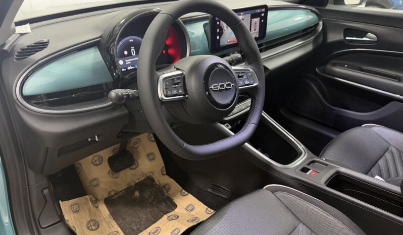 FIAT 600 ICON KM0 1.2 HYBRID 110CV pieno
