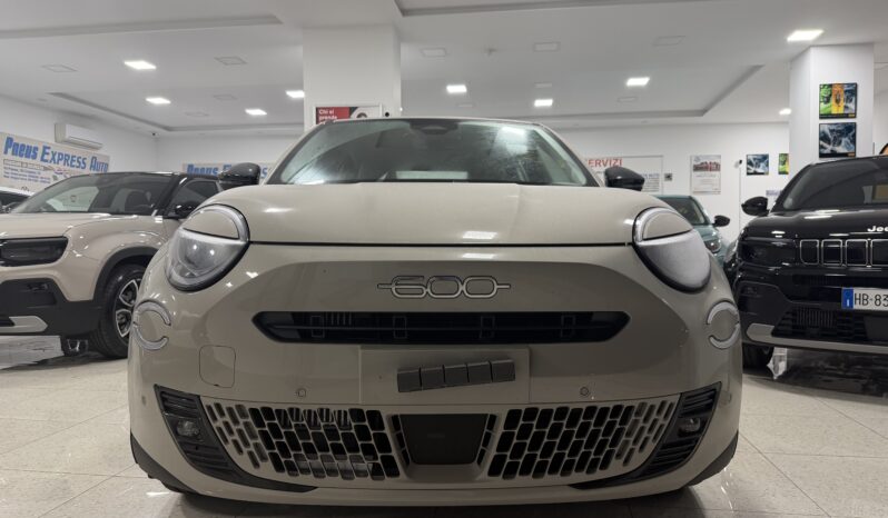 FIAT 600 ICON KM0 1.2 HYBRID 110CV pieno