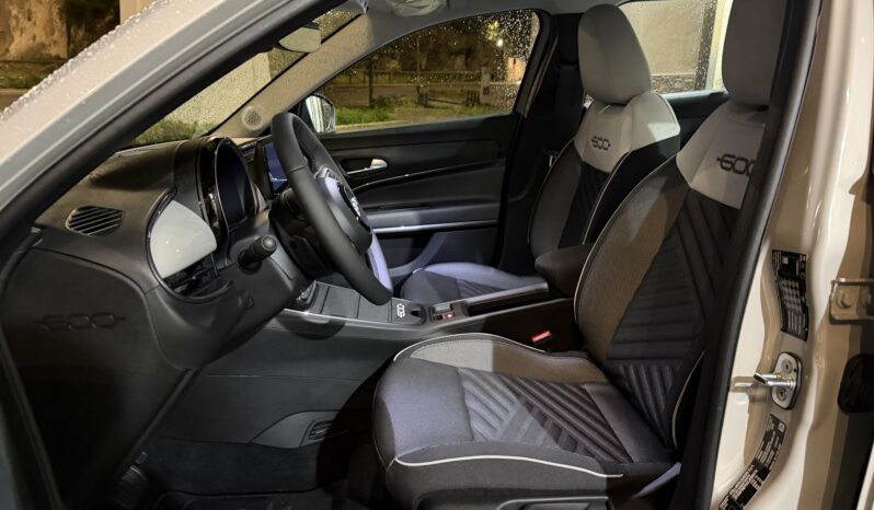 FIAT 600 ICON KM0 1.2 HYBRID 110CV pieno