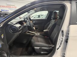 Jeep Avenger Altitude KM0 1.2 HYBRID 110CV pieno