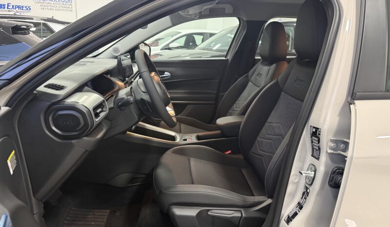 Jeep Avenger Altitude KM0 1.2 HYBRID 110CV pieno